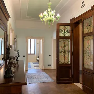 https://residenza-porta-brescia.hotelinveneto.com